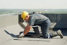 Best Flat Roofing  in Lynnwood, WA